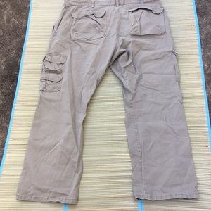 Wrangler Jeans Co Cargo Beige Pants 42 x 30